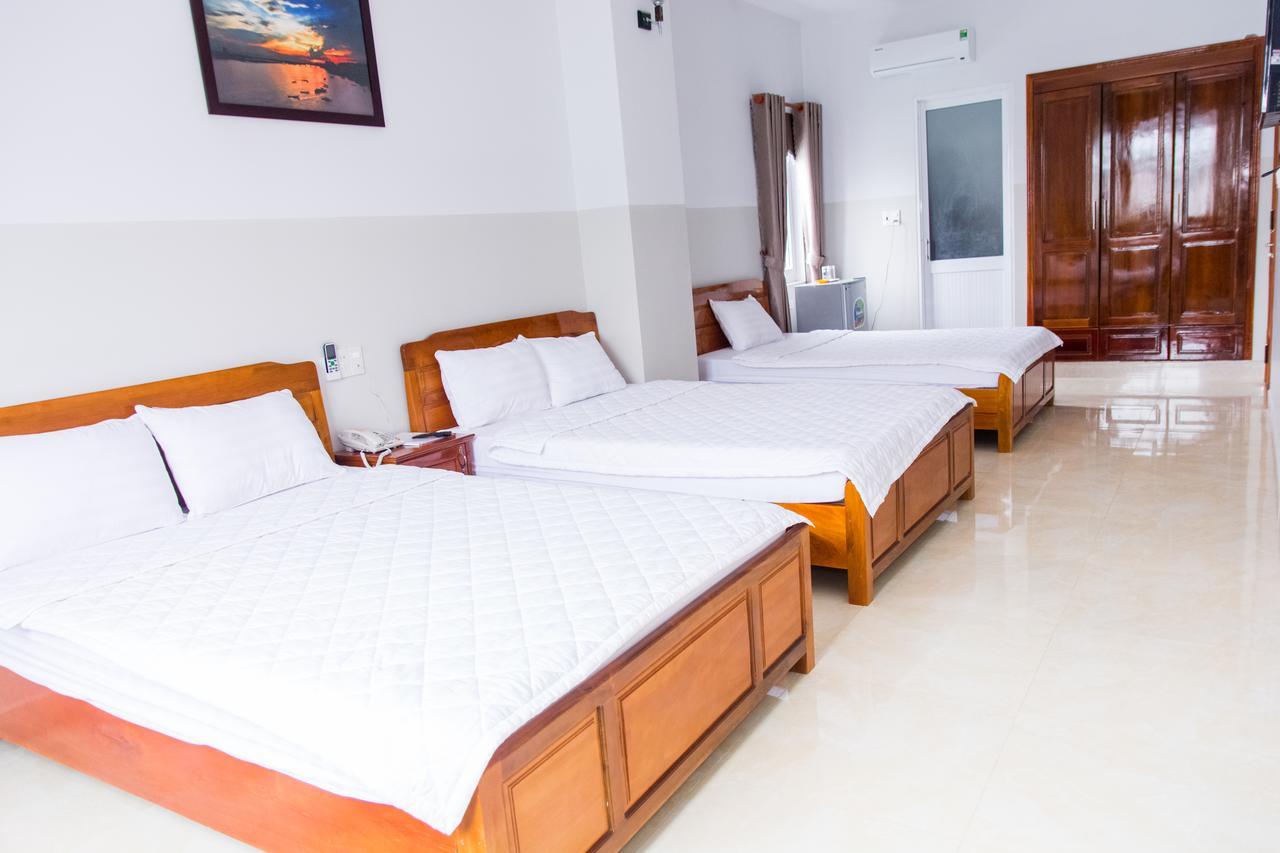 Hoang Thinh Hotel Tỉnh Kontum Exterior foto