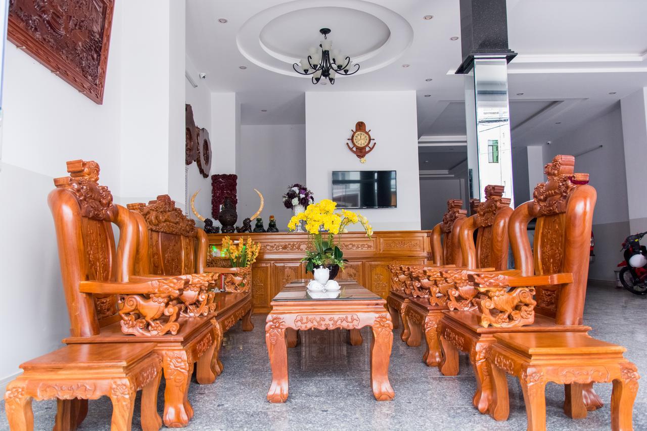 Hoang Thinh Hotel Tỉnh Kontum Exterior foto